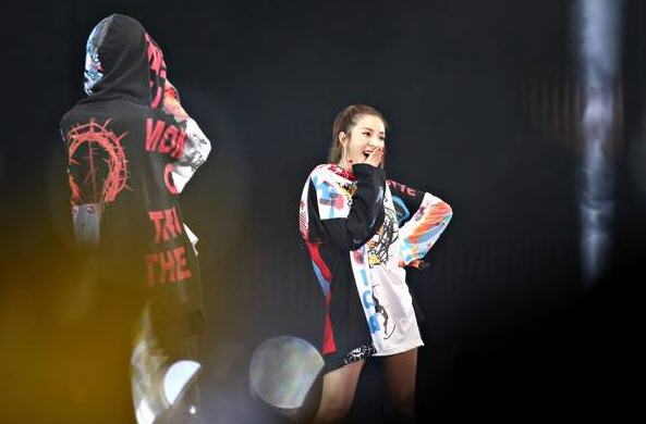 权志龙演唱会我到底是谁独白视频分享 权志龙演唱会我到底是谁独白视频分享