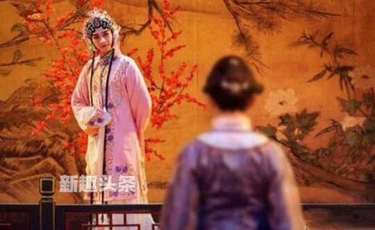 那年花开月正圆沈星移为什么会去唱戏 沈星移沦落到卖唱的原因是什么