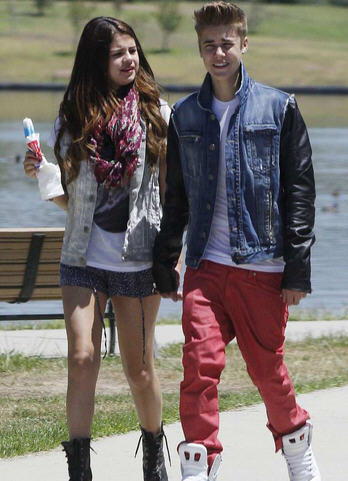 贾斯丁比伯全裸照片在哪看 贾斯汀比伯全裸照片遭泄露 贾斯丁比伯全裸照片在哪看 贾斯汀比伯全裸照片遭泄露