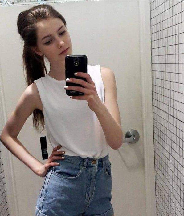 绝世美女精灵姐姐美照曝光 完美身材惊呆众人