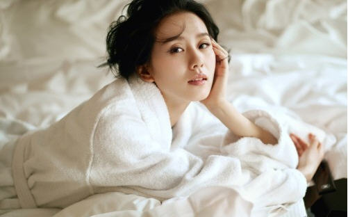 刘诗诗浴袍出境写真欣赏 刘诗诗浴袍出境写真欣赏