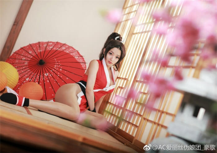 伪娘COS王者荣耀不知火舞美图欣赏 这真的是蓝孩子吗 伪娘COS王者荣耀不知火舞美图欣赏 这真的是蓝孩子吗